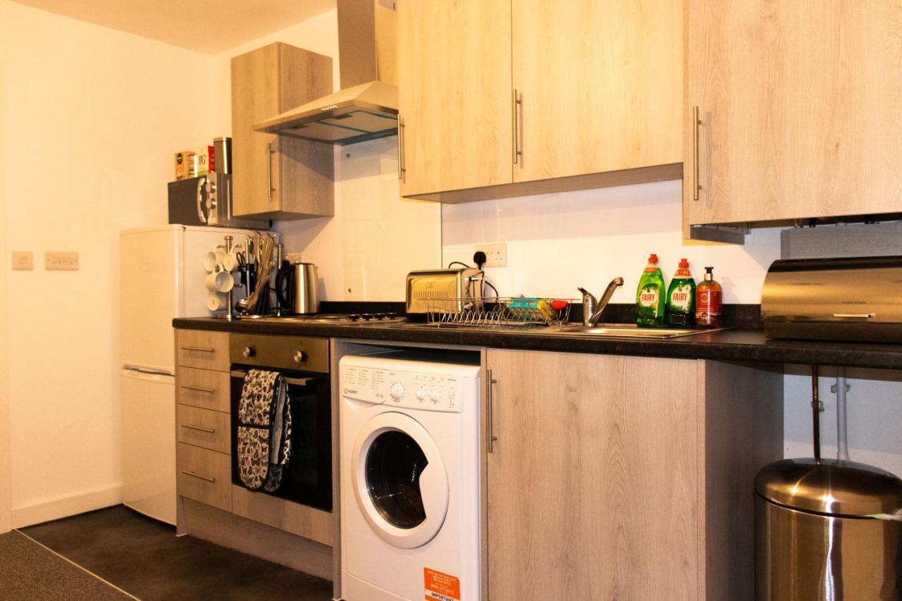 Livestay-Modern Apartment Minutes Away From Heathrow Slough Zewnętrze zdjęcie