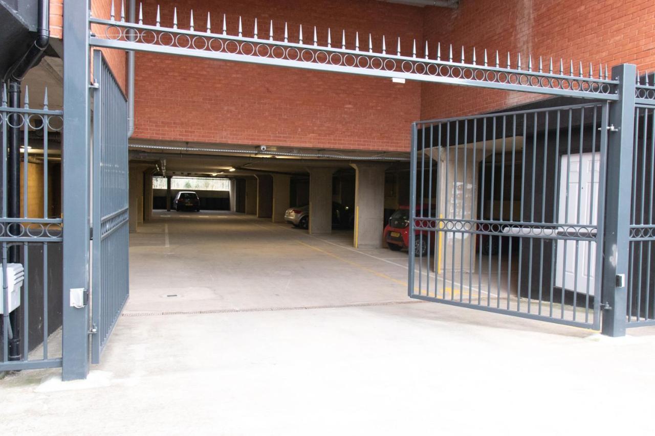 Livestay-Modern Apartment Minutes Away From Heathrow Slough Zewnętrze zdjęcie