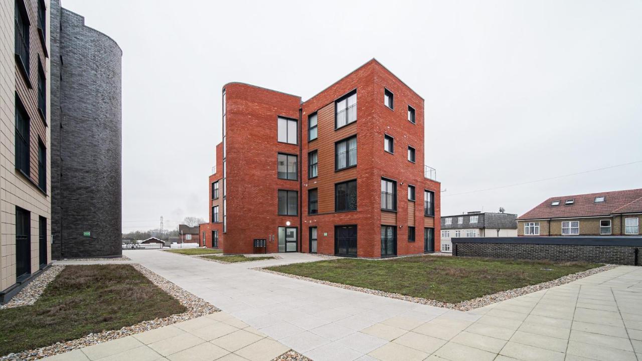 Livestay-Modern Apartment Minutes Away From Heathrow Slough Zewnętrze zdjęcie